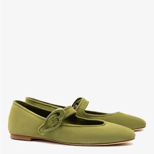 Larroude Verona Ballet Flat in Seaweed